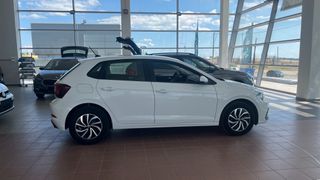 Volkswagen Polo 2024 LIFE DSG-thumb-3