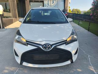 Toyota Yaris 2017-thumb-1
