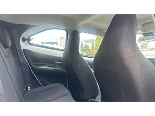 Toyota Aygo (X) 2023 X-Play-thumb-12