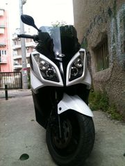 Kymco Downtown 300i 2010