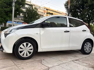 Toyota Aygo 2022-thumb-13