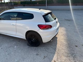 Volkswagen Scirocco 2011-thumb-7