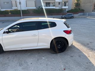 Volkswagen Scirocco 2011-thumb-8