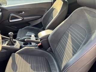 Volkswagen Scirocco 2011-thumb-15