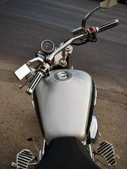 Suzuki Desperado 2004-thumb-5