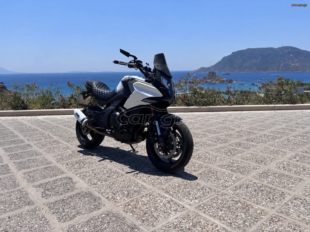 CFmoto 700 MT 2023