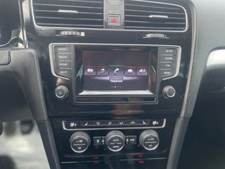 Volkswagen Golf 2014 Euro6 Xenon-thumb-40