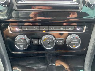 Volkswagen Golf 2014 Euro6 Xenon-thumb-43