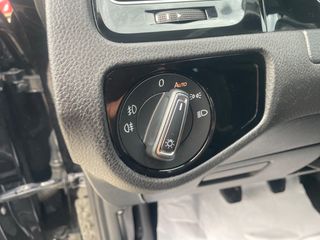 Volkswagen Golf 2014 Euro6 Xenon-thumb-48