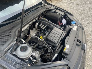 Volkswagen Golf 2014 Euro6 Xenon-thumb-53