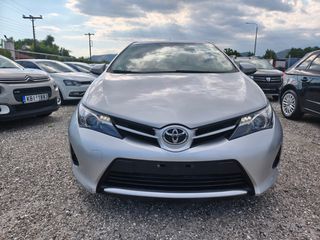 Toyota Auris 2013