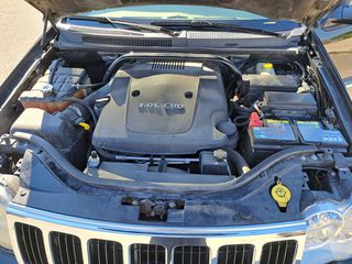 Jeep Cherokee 2009 GRAND CHEROKEE LAREDO CRD Automatic 4x4-thumb-8
