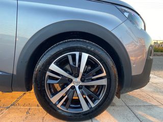 Peugeot 3008 2016 1.2 PURETECH 130 ALLURE-thumb-14