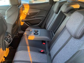Peugeot 3008 2016 1.2 PURETECH 130 ALLURE-thumb-35