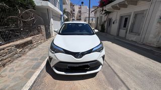 Toyota C-HR 2023 1.8 HYBRID C-ENTER