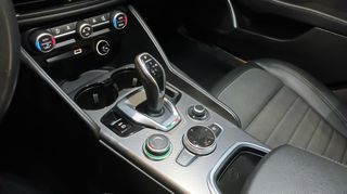 Alfa Romeo Giulia 2020 SPRINT / FACE LIFT.-thumb-15