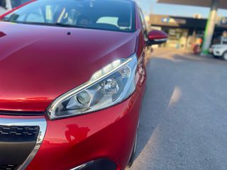 Peugeot 208 2019 1.2 PURETECH SIGNATURE -FUL EXTRA-thumb-11