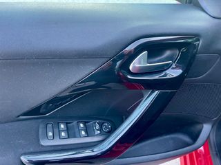 Peugeot 208 2019 1.2 PURETECH SIGNATURE -FUL EXTRA-thumb-38