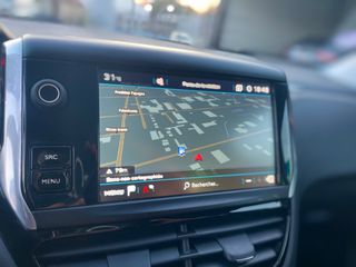 Peugeot 208 2019 1.2 PURETECH SIGNATURE -FUL EXTRA-thumb-40