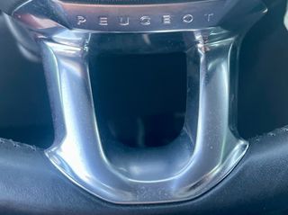 Peugeot 208 2019 1.2 PURETECH SIGNATURE -FUL EXTRA-thumb-48