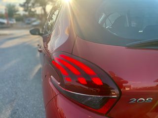 Peugeot 208 2019 1.2 PURETECH SIGNATURE -FUL EXTRA-thumb-14