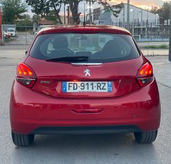 Peugeot 208 2019 1.2 PURETECH SIGNATURE -FUL EXTRA-thumb-18