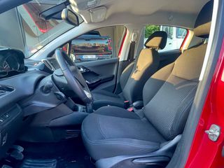 Peugeot 208 2019 1.2 PURETECH SIGNATURE -FUL EXTRA-thumb-23