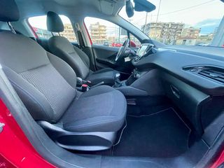 Peugeot 208 2019 1.2 PURETECH SIGNATURE -FUL EXTRA-thumb-31