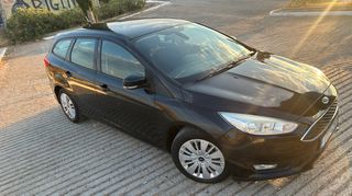 Ford Focus 2015-thumb-1
