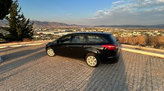 Ford Focus 2015-thumb-2