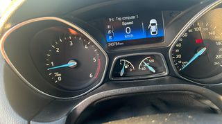 Ford Focus 2015-thumb-9