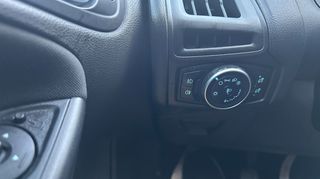 Ford Focus 2015-thumb-21