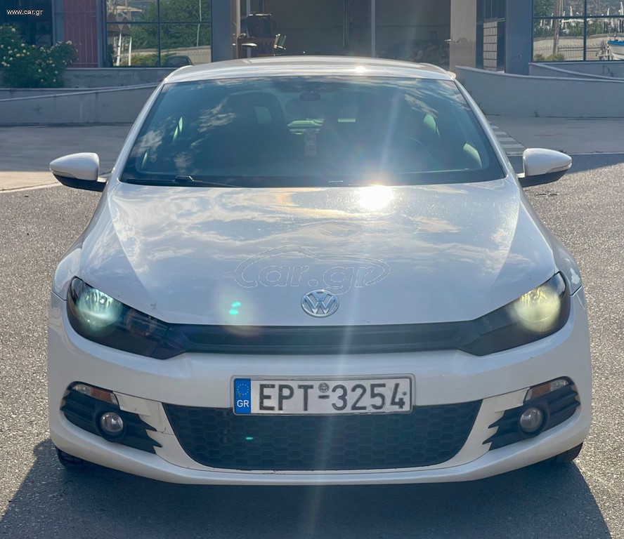 Volkswagen Scirocco 2010 1.4 TSI 160 HP