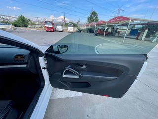 Volkswagen Scirocco 2010 1.4 TSI 160 HP-thumb-16