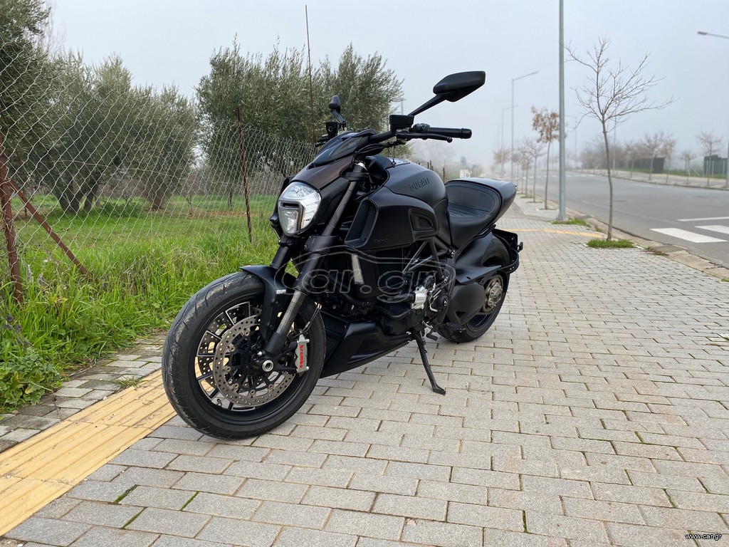 Ducati Diavel 2014 Dark