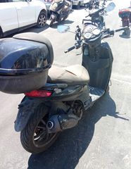 Piaggio Carnaby 250 2010-thumb-2