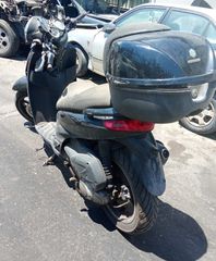 Piaggio Carnaby 250 2010-thumb-3
