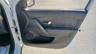 Dacia Sandero 2017 STEPWAY-thumb-23
