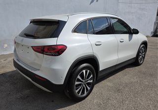 Mercedes-Benz GLA 200 2021-thumb-6