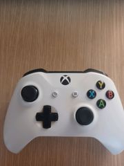 Xbox One S-thumb-2