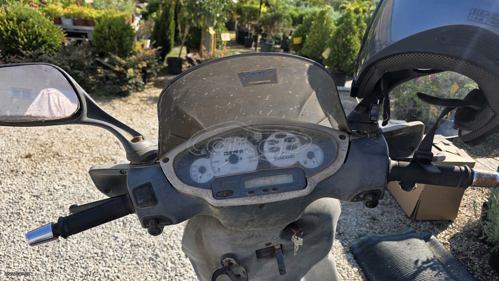 Piaggio SKR 150 2002