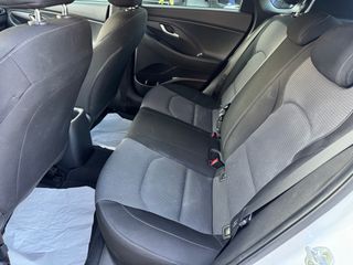 Hyundai i 30 2019 1.6 CRDI-thumb-8