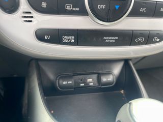 Kia Soul 2016 ELECTRIC DRIVE 81kW EV-thumb-62