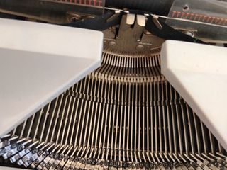 Γραφομηχανή ERICA mod.30-thumb-3