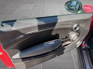 Mini Cooper D 2011 R56-thumb-13