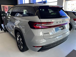 Skoda Kodiaq 2026 Selection 1.5 TSI m-HEV 150PS DSG7 SPORTLINE-thumb-12