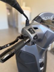 Honda SH 300i 2015-thumb-10