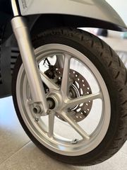 Honda SH 300i 2015-thumb-13