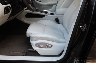 Porsche Macan 2019 2.0 245HP PANORAMA PDLS 20'' FACELIFT-thumb-39