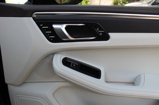 Porsche Macan 2019 2.0 245HP PANORAMA PDLS 20'' FACELIFT-thumb-43